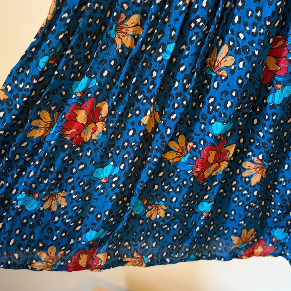 Sezane Navy Floral Midi Skirt with Red and Orange Blossoms - Picture 4 of 7